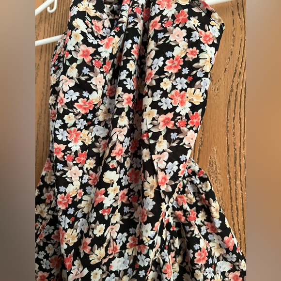 Pretty Garden Floral Sundress, NWT - Picture 7 of 11